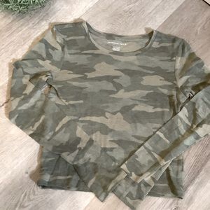 American Eagle Long-sleeve Tee Camo Print